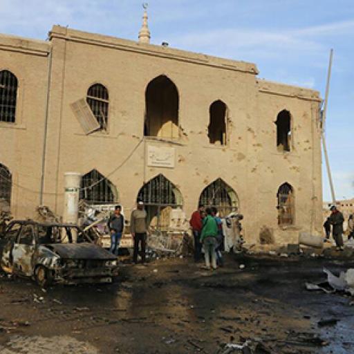 The former archaeological Museum of Raqqa after a devastating bomb attack in front of the building in October 2014 (photo DGAM Damascus).